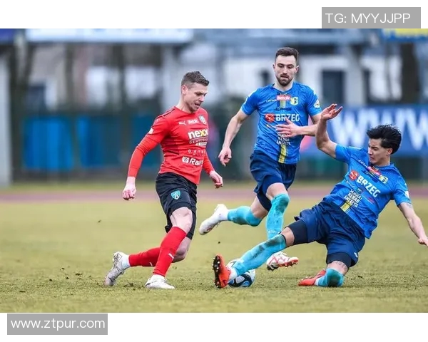 一人一城的足球传奇多特,见证球场与城市命运交织的故事 一人一城的足球传奇多特,见证球场与城市命运交织的故事